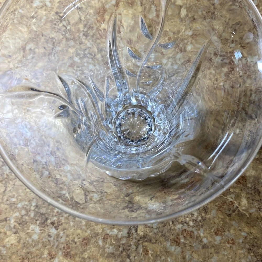 Elegant clear crystal Geometric Accent Vase with Scalloped Rim